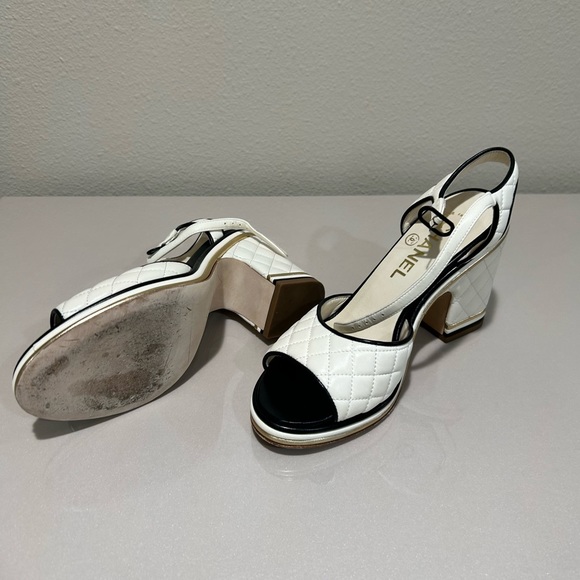 Chanel QUILTED LEATHER SANDALS CHANEL Matelasse Ankle
Strap Sandals Cream - Picture 6 of 8